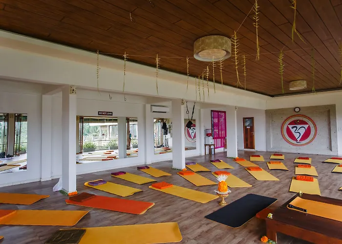 Hotel Om Ham Retreat And 4*