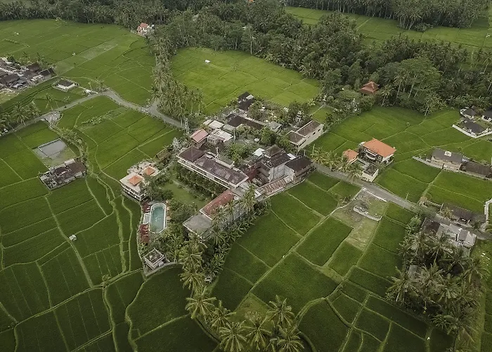 Hotel Om Ham Retreat And 4*