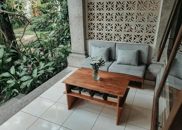 Hotel Om Ham Retreat And 4*