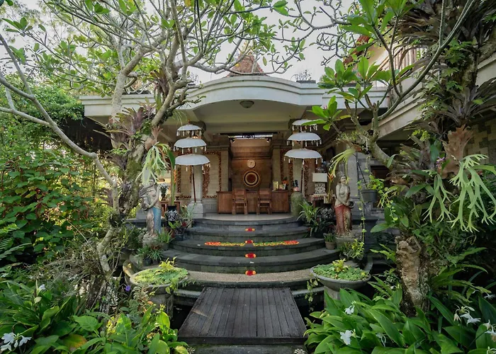 Hotel Om Ham Retreat And